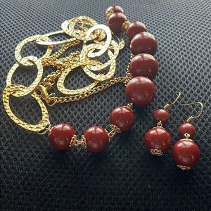 New Gold/Red Beads and Ovals Statement Necklace Earrings Set